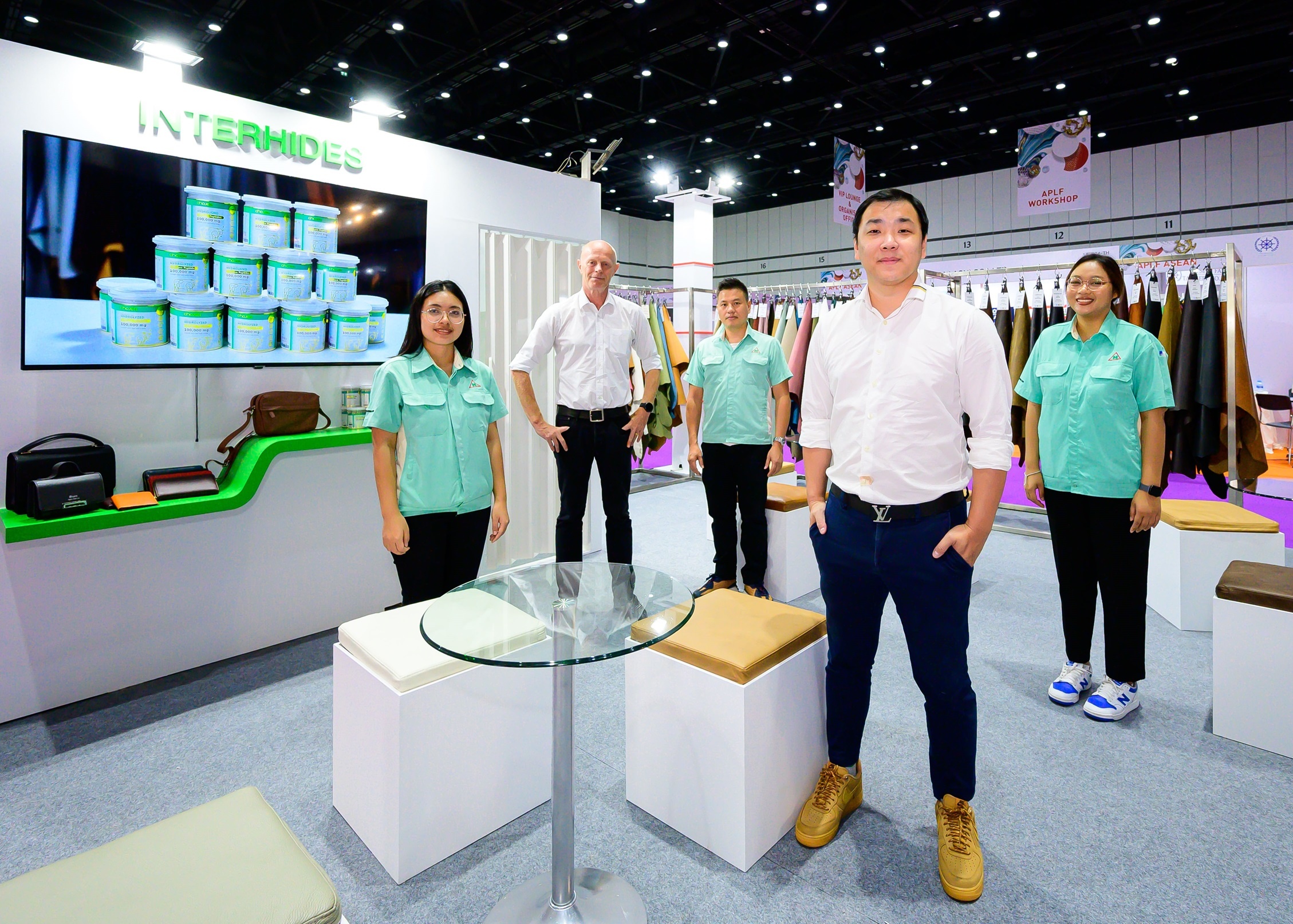 IHL ออกบูธโชว์ผลิตภัณฑ์หนังสำเร็จรูปในงาน APLF ASEAN 2023 Share2Trade